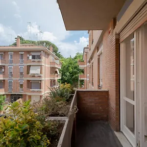 bernardini-house-rome.it-romehotels.com/